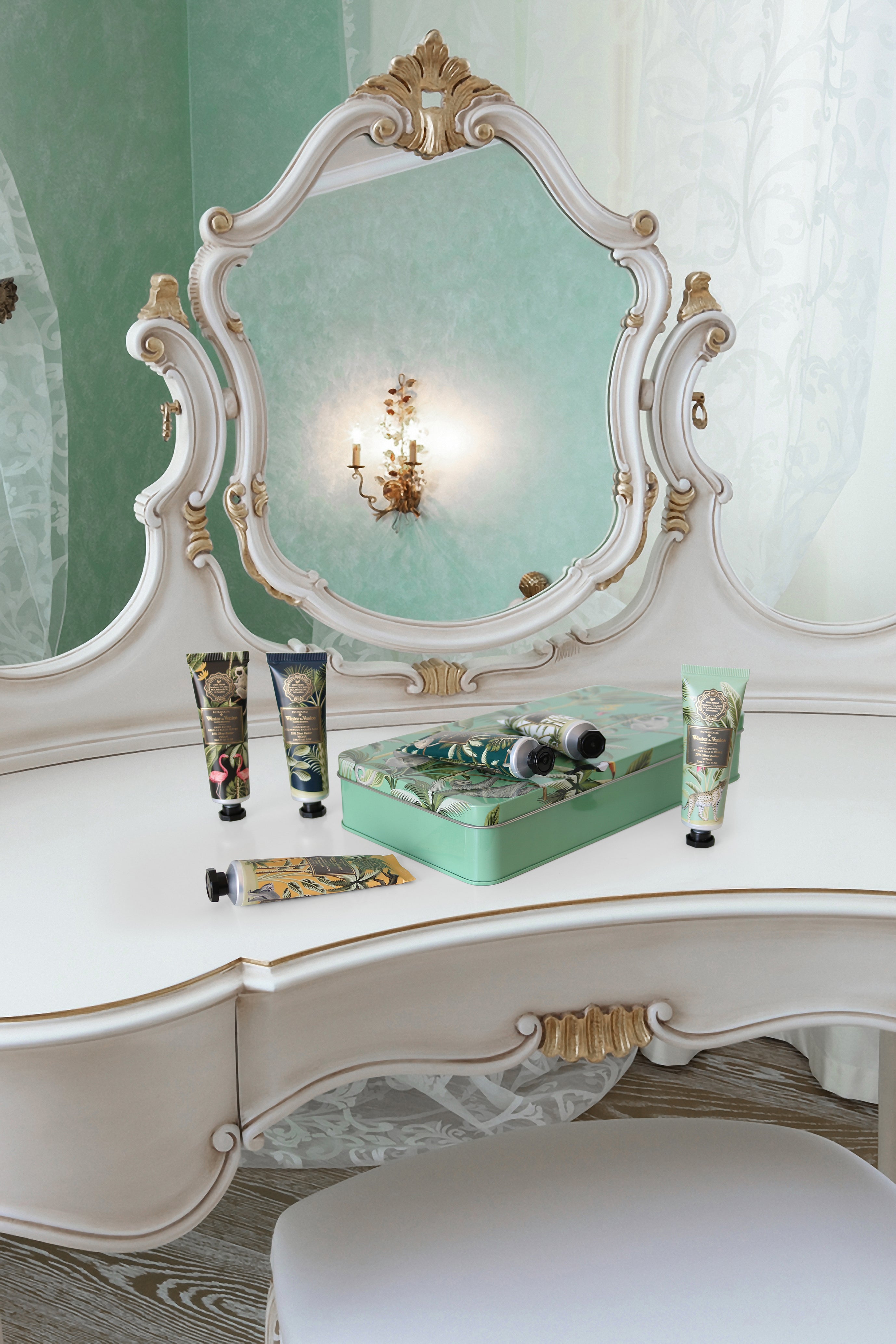 Winter In Venice Botanicalia 10% Shea Butter Hand Butter Tube Tin Gift Set