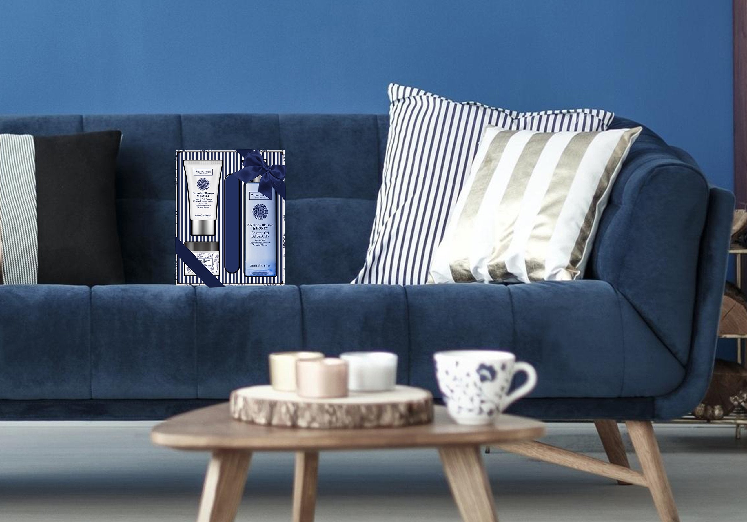 Winter In Venice Nectarine Blossom & Honey Bath & Body Gift Set