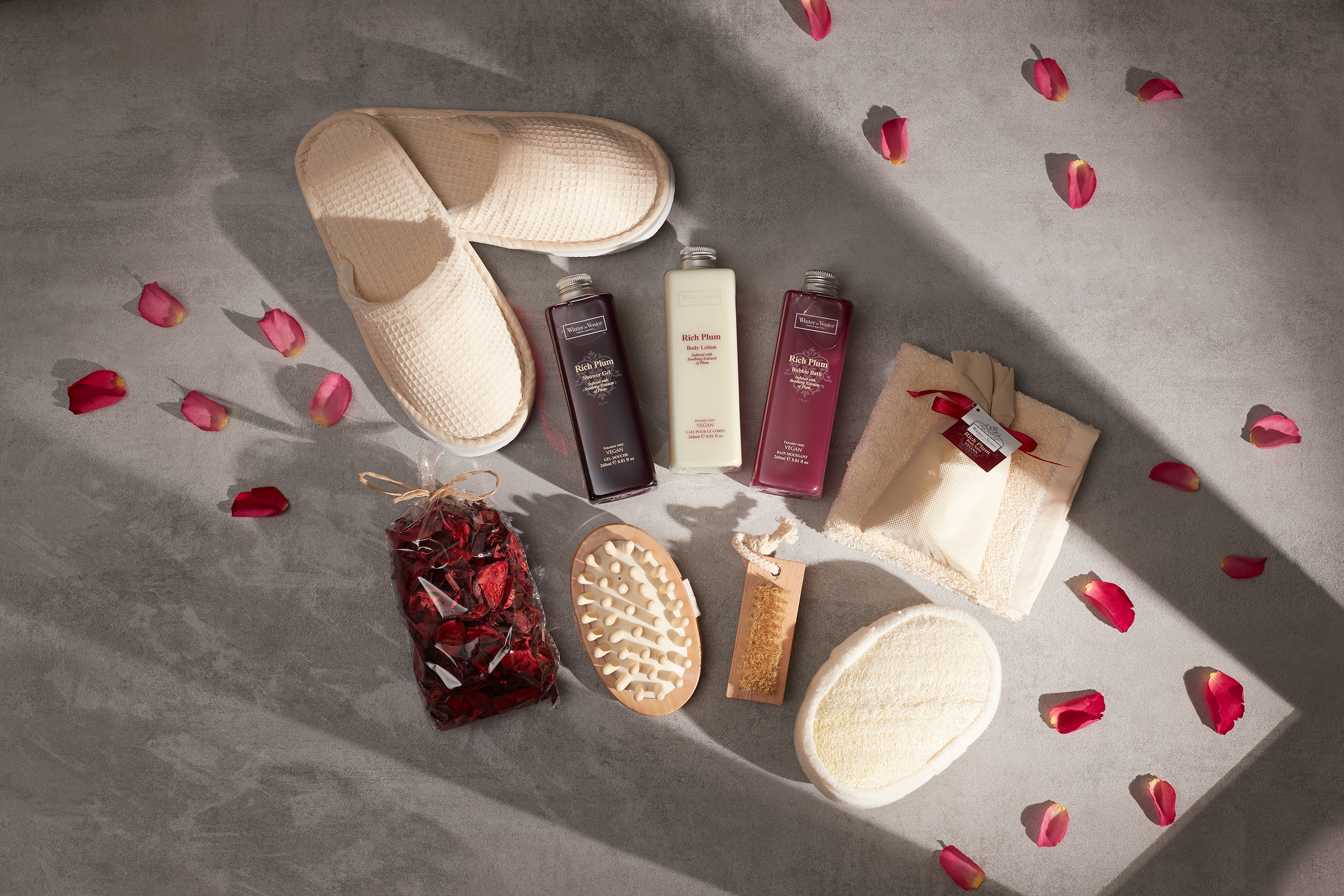 Winter In Venice simple Rich Plum Oval Bowl